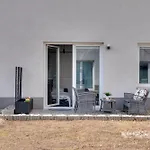 Tauzenspot Park Slaski, Office Work Space, Self Check-in