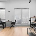 Tauzenspot Park Slaski, Office Work Space, Self Check-in