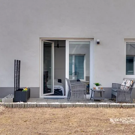 Tauzenspot Park Slaski, Office Work Space, Self Check-in