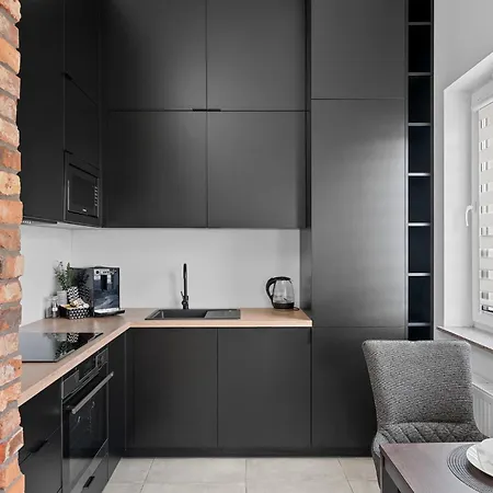 TauzenSuite Park Śląski, Office Work Space, Self Check-in