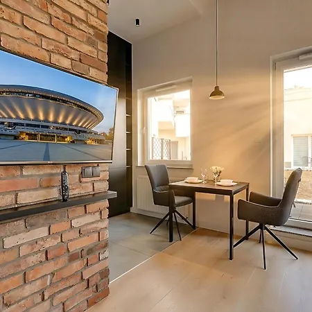 TauzenSuite Park Śląski, Office Work Space, Self Check-in